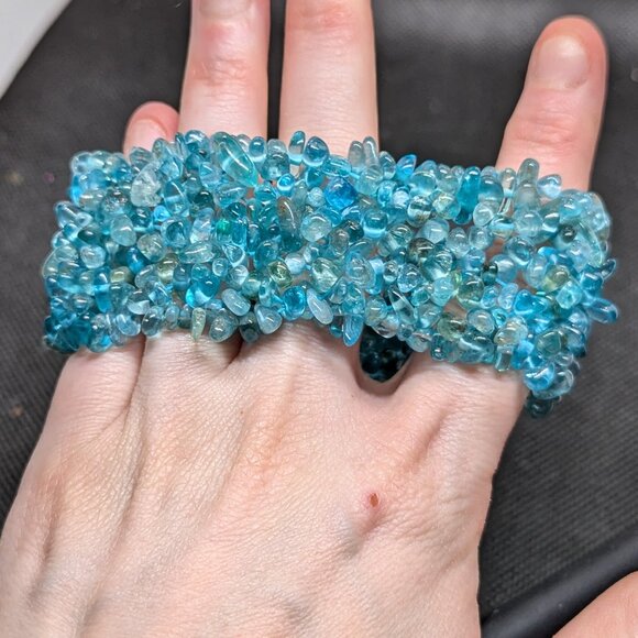 Apatite Chip Stretch Bracelet - Picture 1 of 5